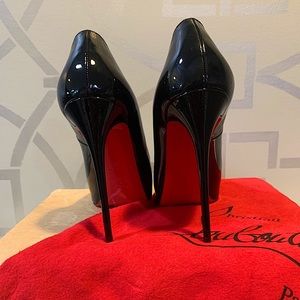 Christian Louboutin New Very Prive 120mm